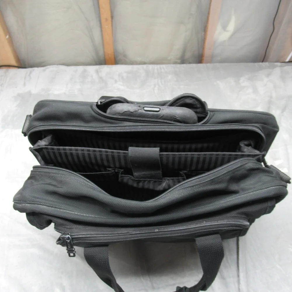 Tumi Briefcase Laptop Bag Ballistic‎ Nylon Wheeled Luggage Pad Expandable Handle
